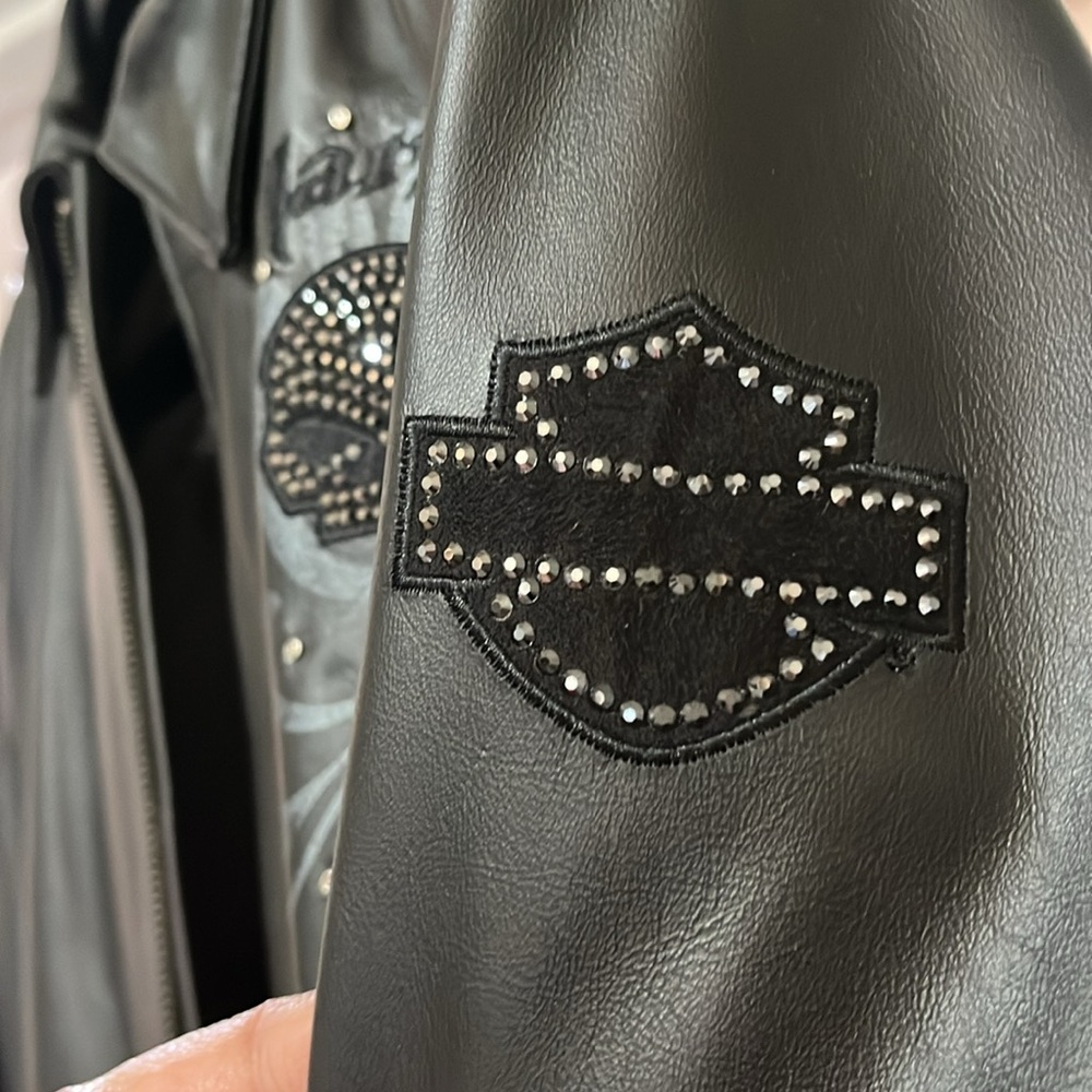 Harley Davidson woman’s leather jacket - Picture 8 of 13